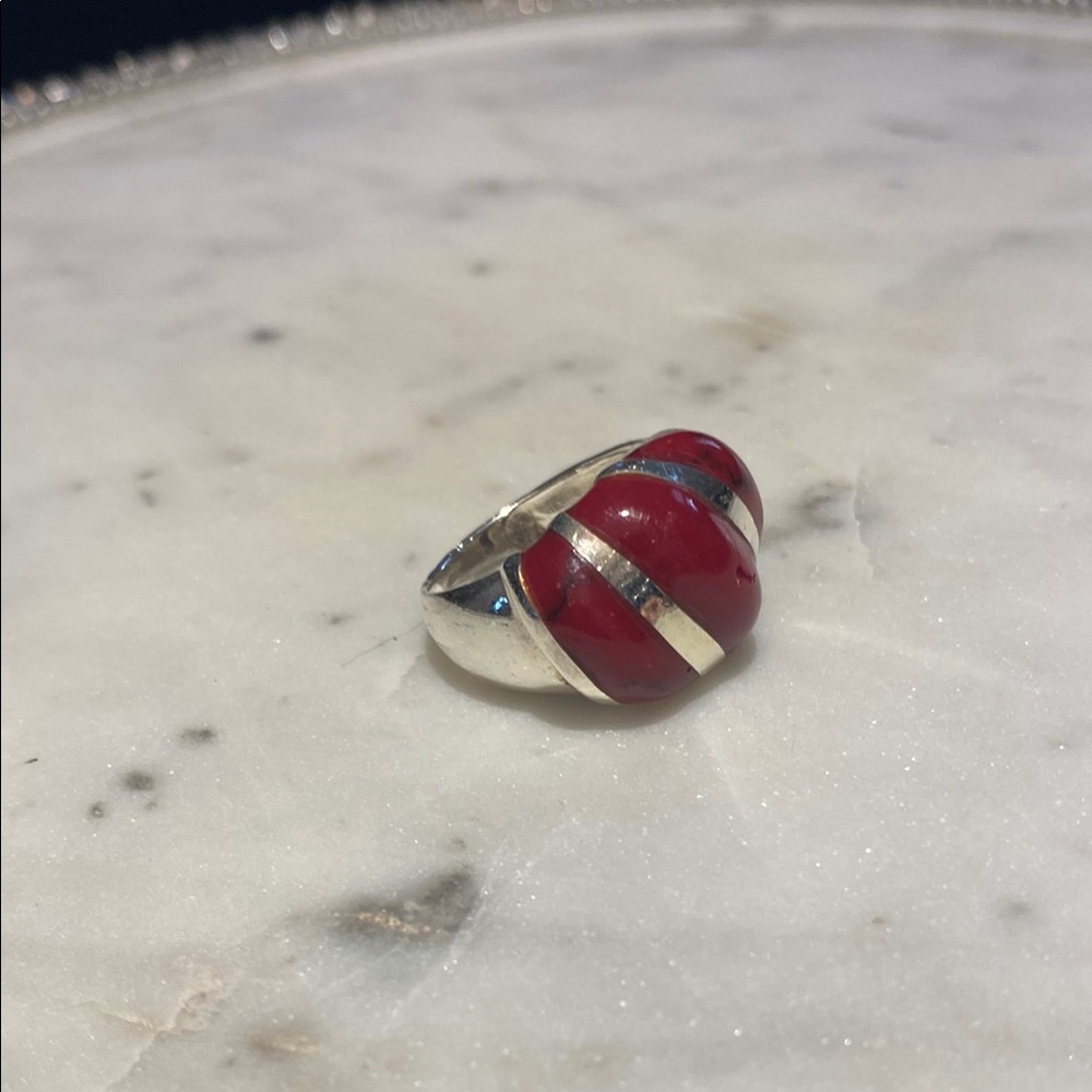 Elegant Red and Silver Women's Ring